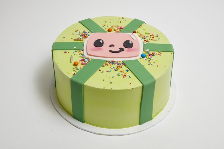 Cocomelon Cake