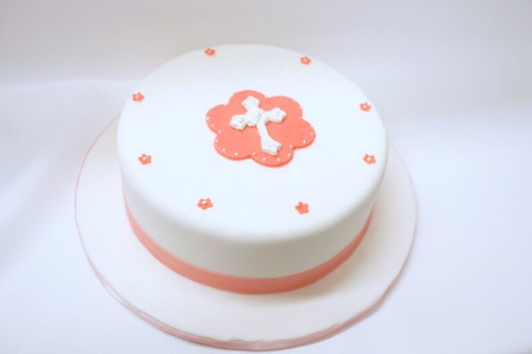 English Cross Cake