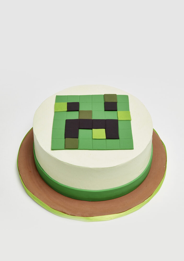 Minecraft Cake