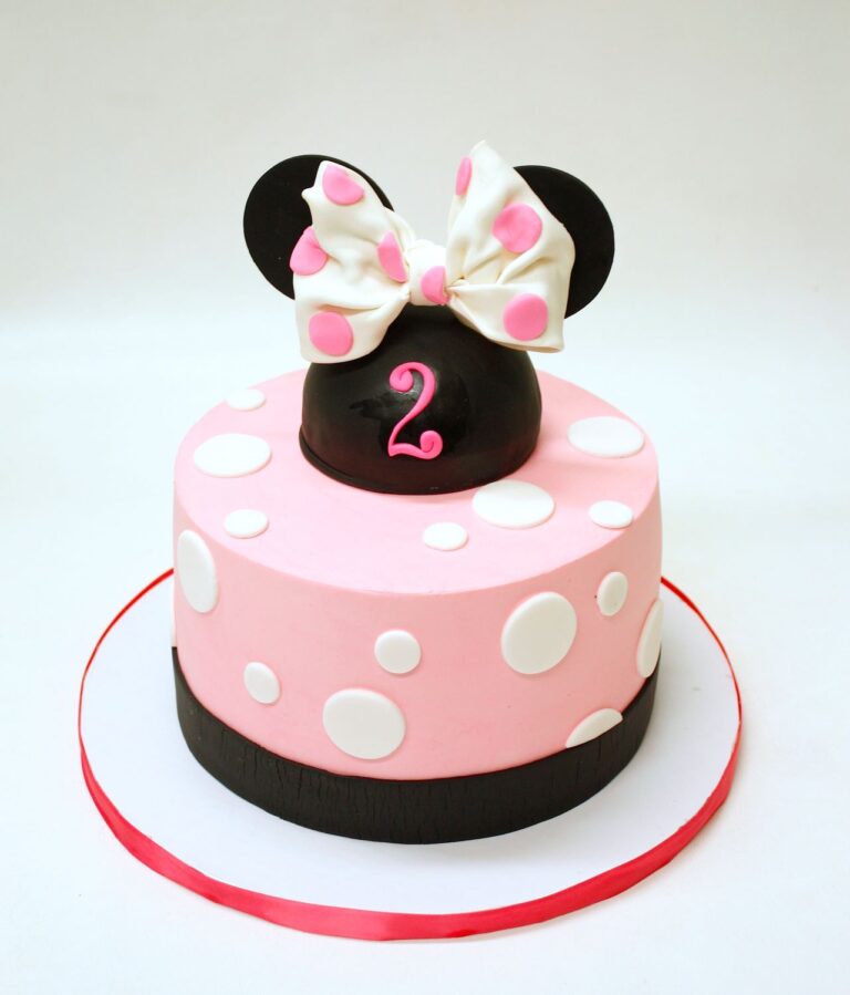 Minnie Dots Cake