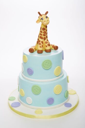 Giraffe and Buttons Cake