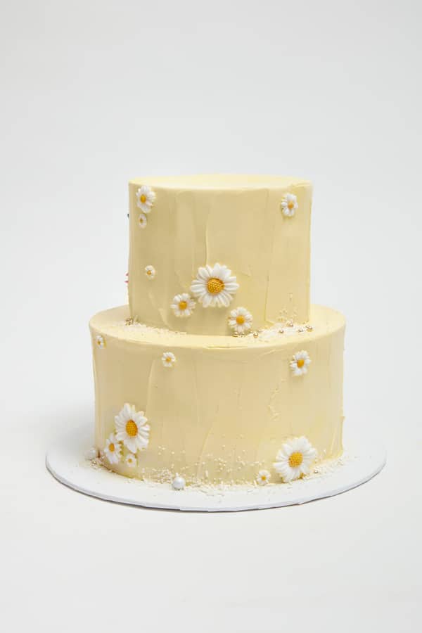 Summer Daisies Cake