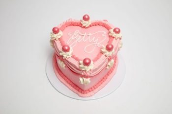 Lambeth Heart Cake